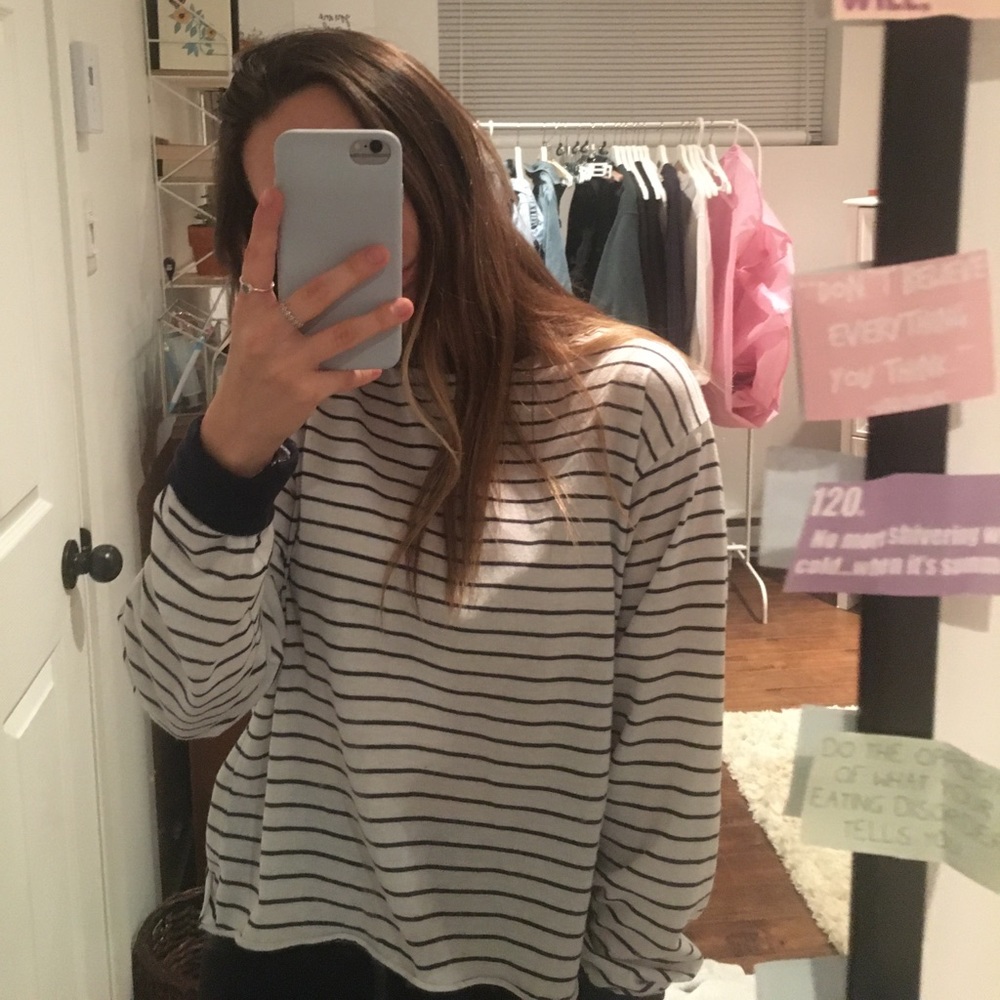 Brandy Melville shirt